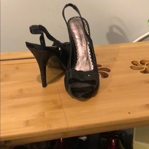 Tuxedo bow sling back pumps